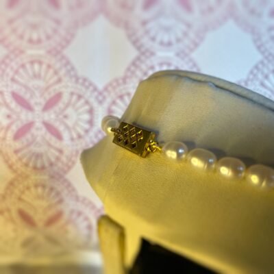 Stardust Glow Pearl Necklace back