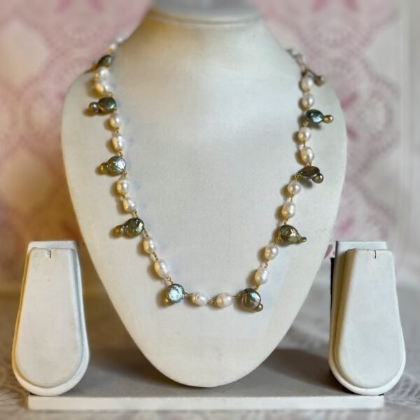 Meadow Mist Pearl Necklace