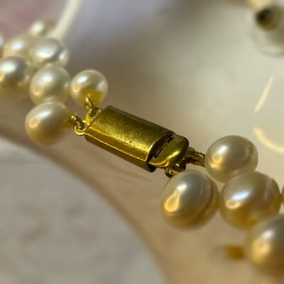 Snowy Meadow Pearl Necklace