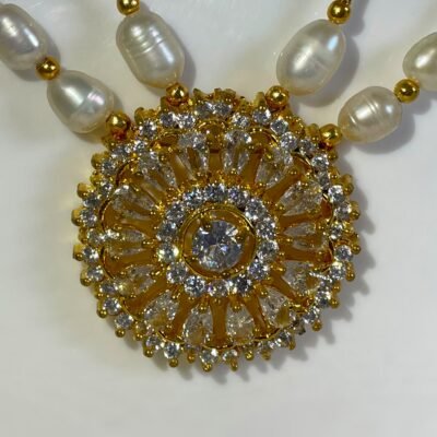 Golden Dahlia Pearl Necklace Set