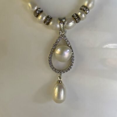 Snowdrop Pearl Necklace Set