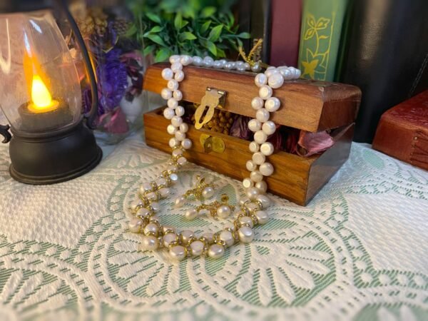 Snowy Meadow Pearl Necklace