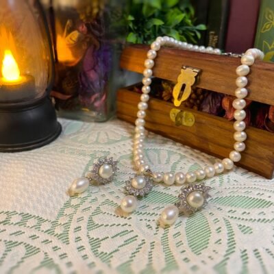 Dewdrop Sunflower Pearl Necklace