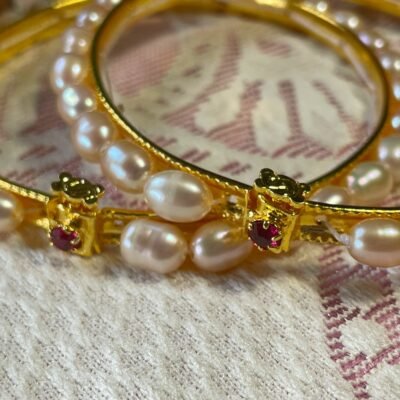 Garden Glow Pearl Bracelet