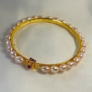 Garden Glow Pearl Bracelet